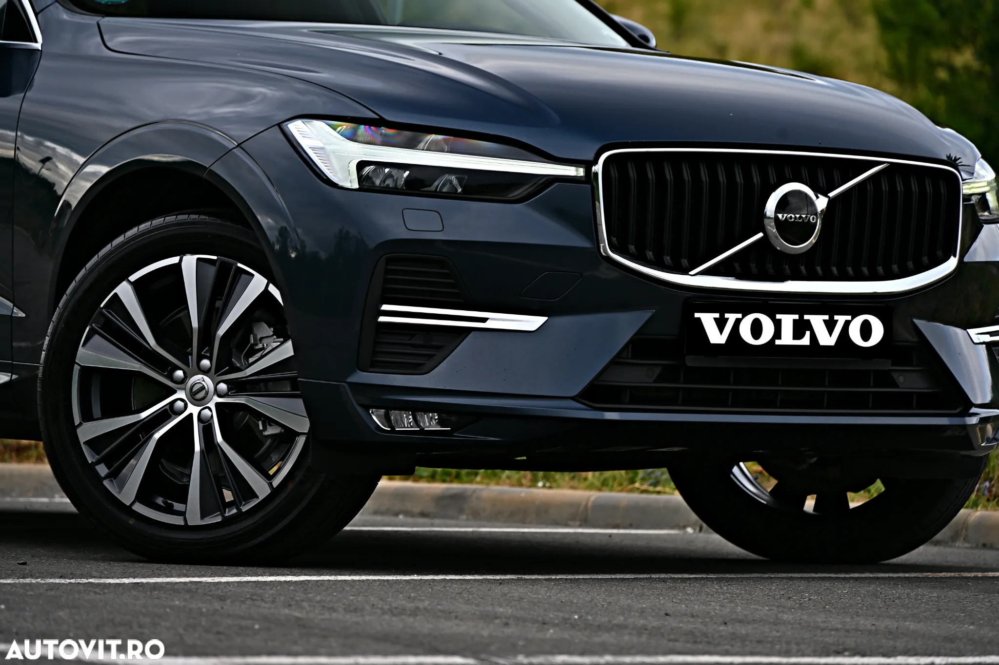 Volvo XC 60 B4 D AWD Geartronic Momentum Pro - 21