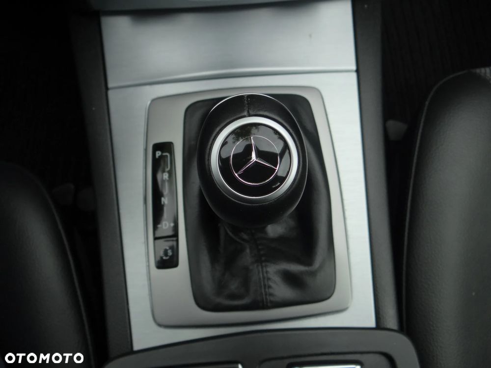 Mercedes-Benz Klasa C 180 BlueEFFICIENCY 7G-TRONIC Avantgarde - 40