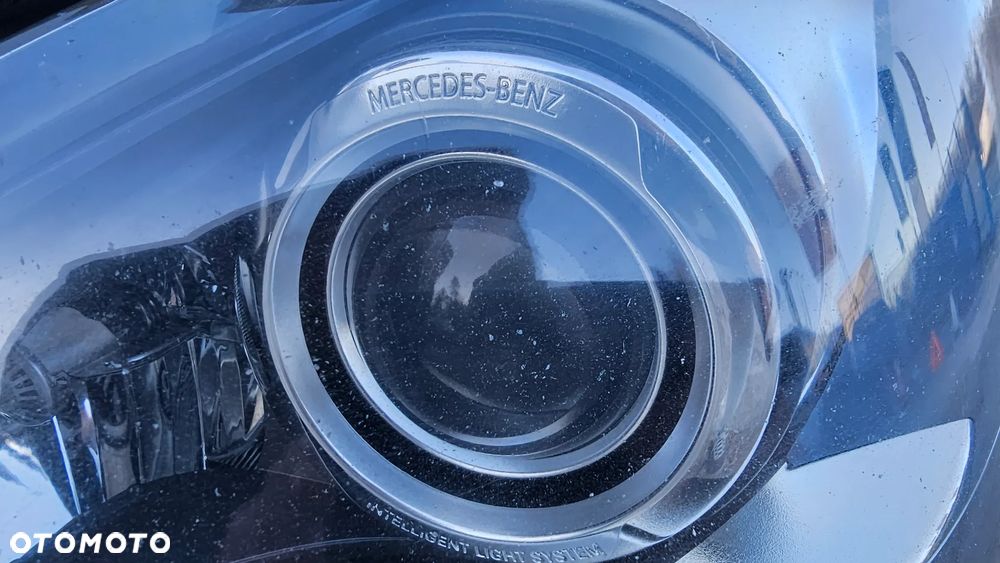 Mercedes-Benz Klasa C 180 BlueEFFICIENCY 7G-TRONIC - 33