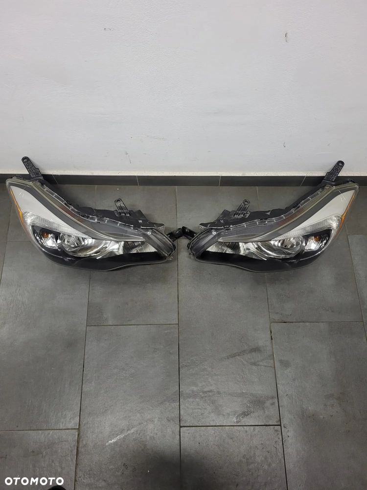 Subaru XV lampa przod lewa prawa - 6