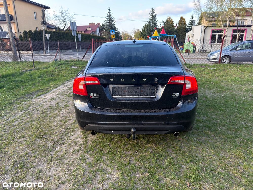 Volvo S60 D5 Summum - 6