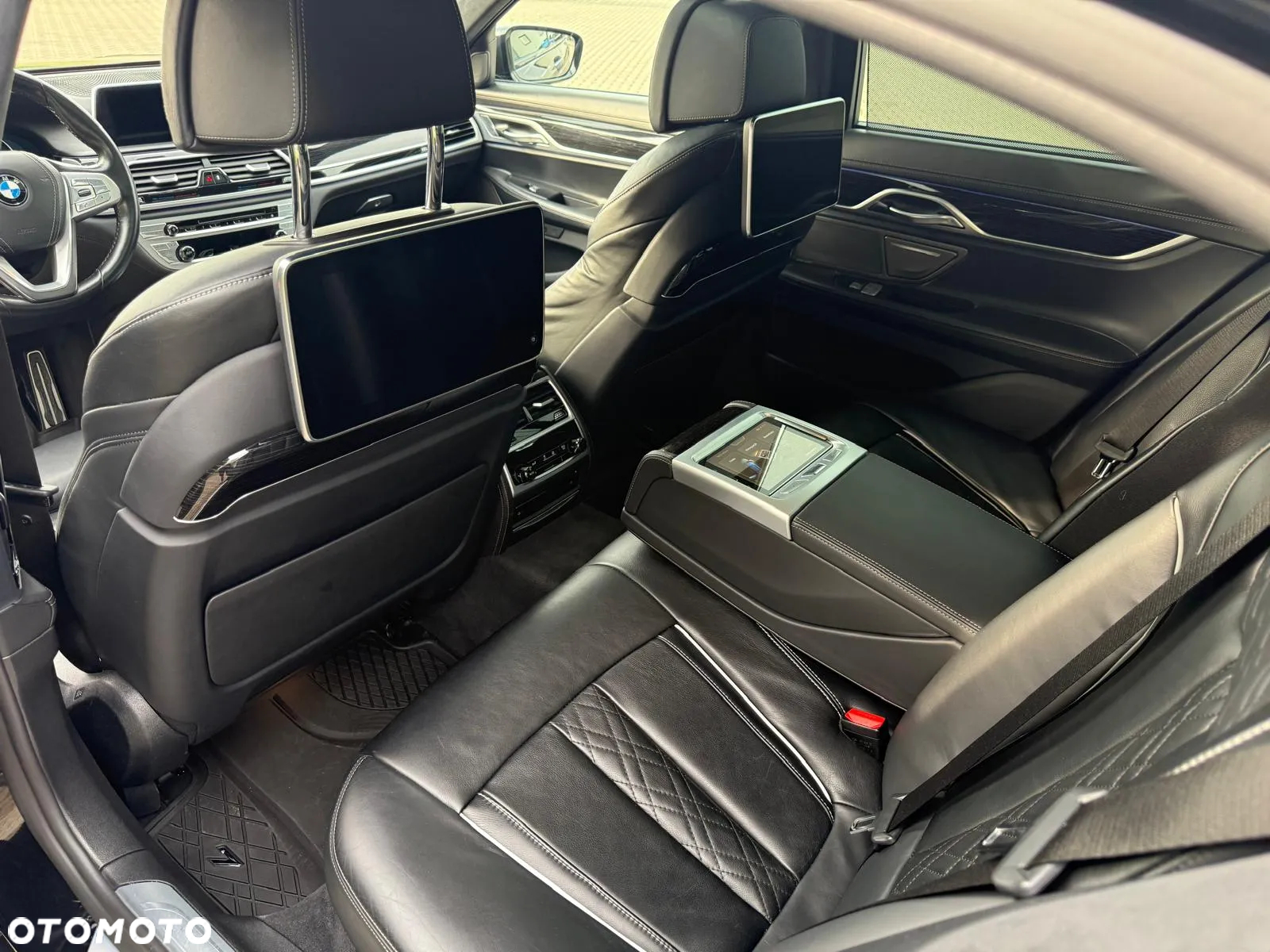 BMW Seria 7 740e iPerformance - 20