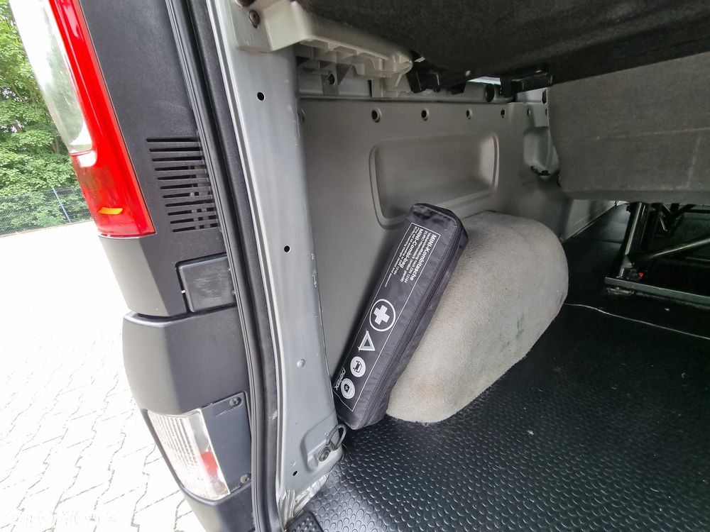 Opel Vivaro L2H1 2.9t - 20