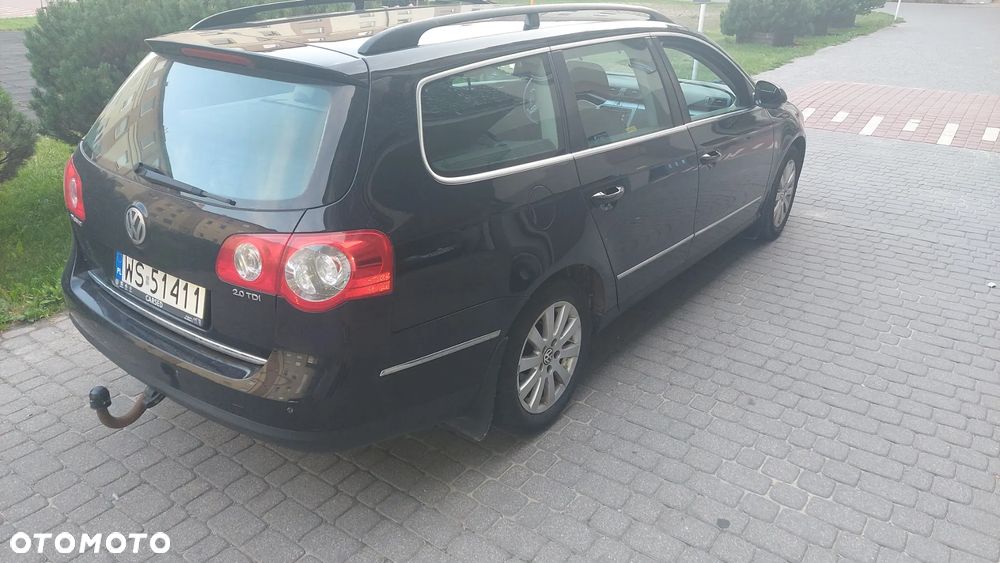 Volkswagen Passat 2.0 TDI Highline - 9