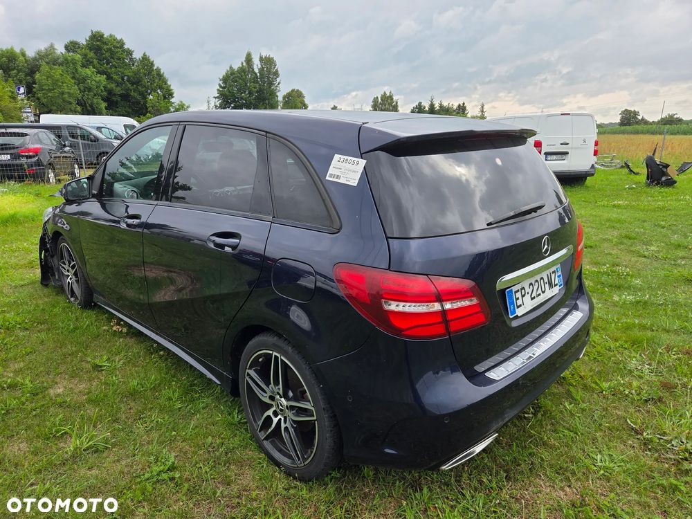 Mercedes-Benz Klasa B 180 d BlueEFFICIENCY Edition Style - 31