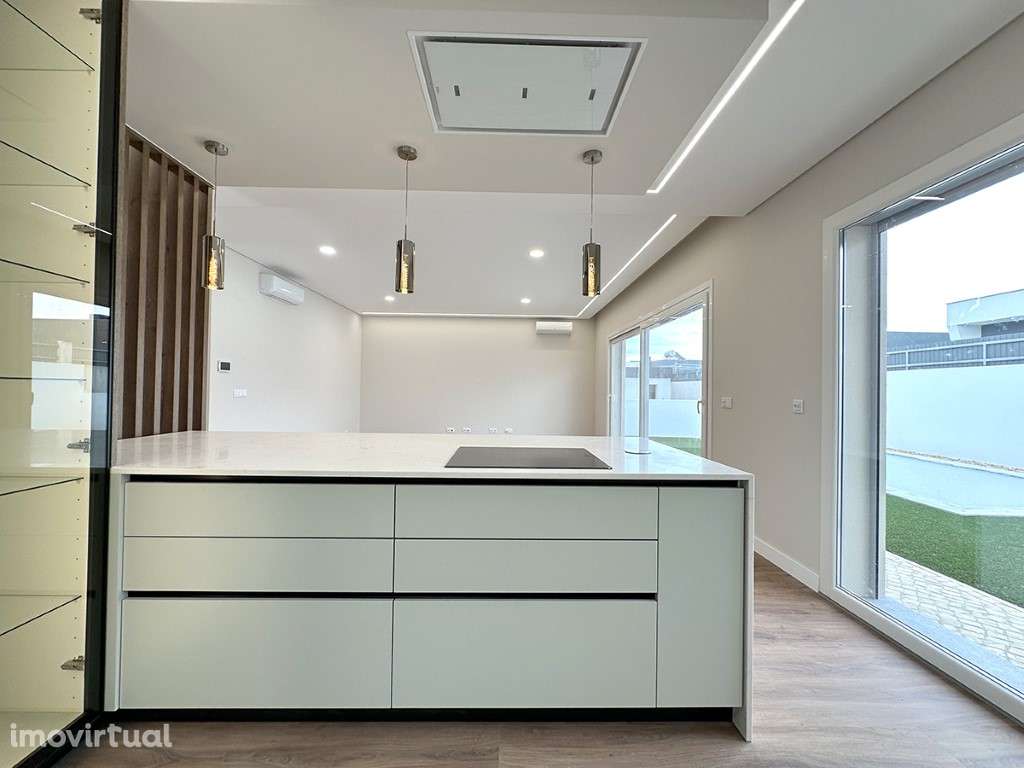 Moradia T4 terrea a Venda em Vila Nogueira de Azeitão - Grande imagem: 5/26