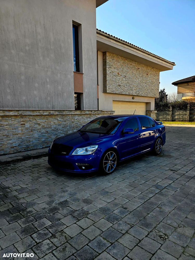 Skoda Octavia 2.0 TDI CR DPF DSG RS - 1