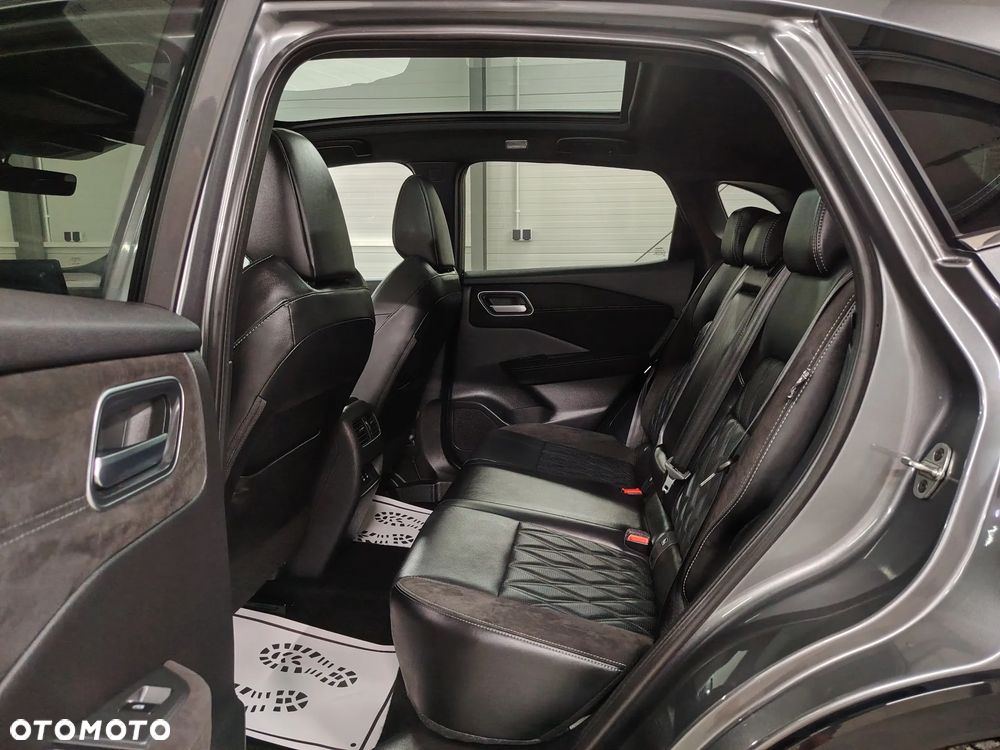 Nissan Qashqai 1.3 DIG-T MHEV Xtronic Tekna+ - 23