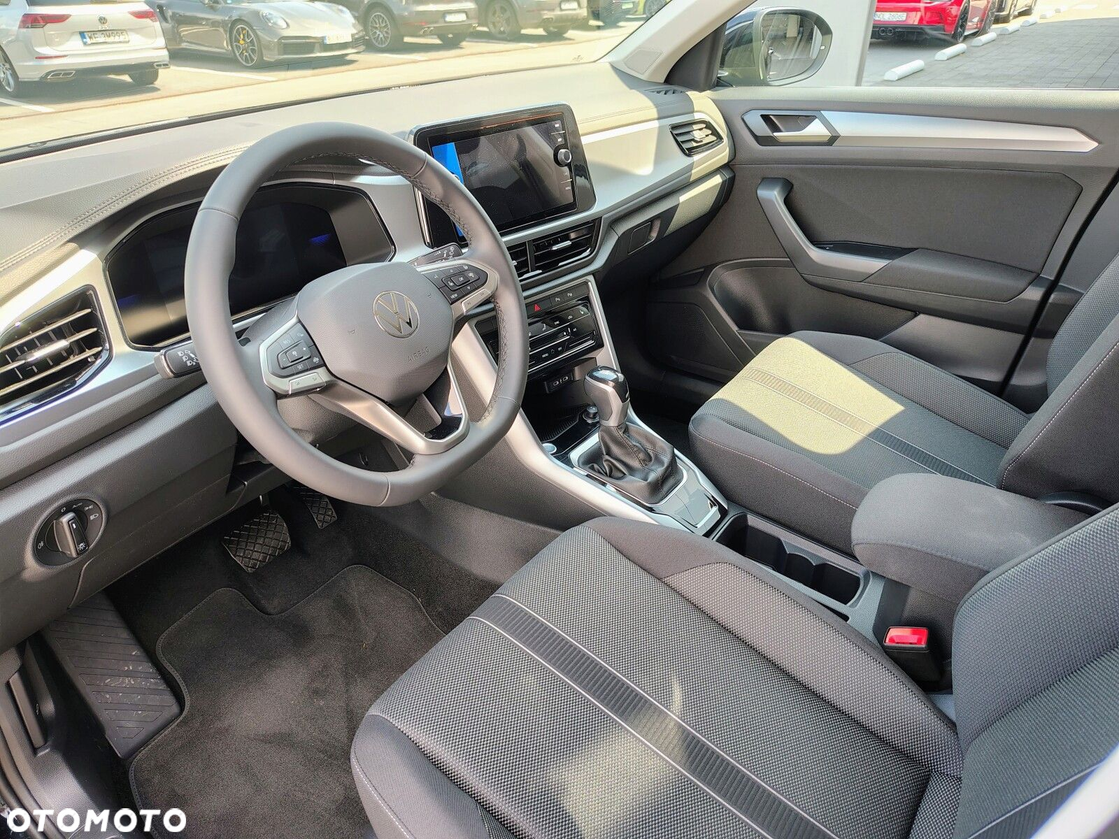 Volkswagen T-Roc - 11