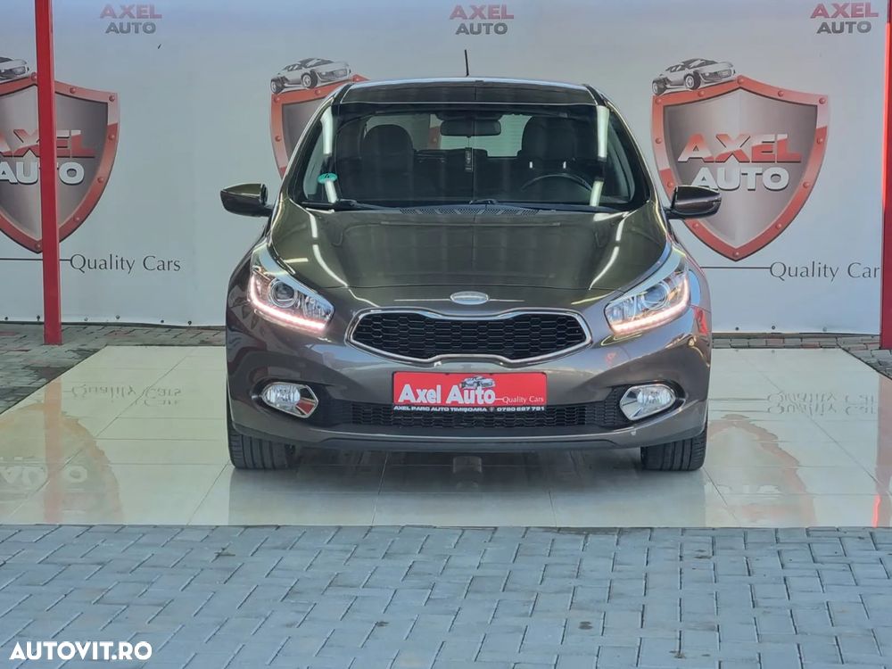 Kia Ceed - 28