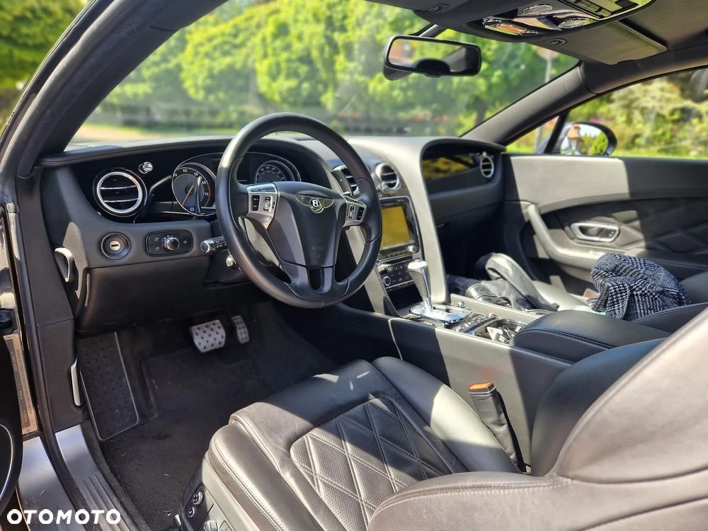Bentley Continental GT V8 - 5