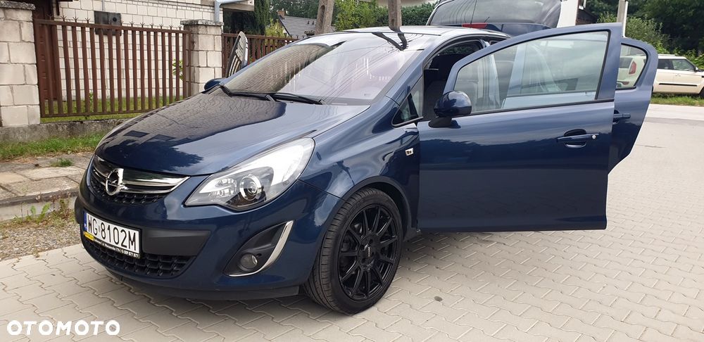 Opel Corsa 1.2 16V Cosmo - 12