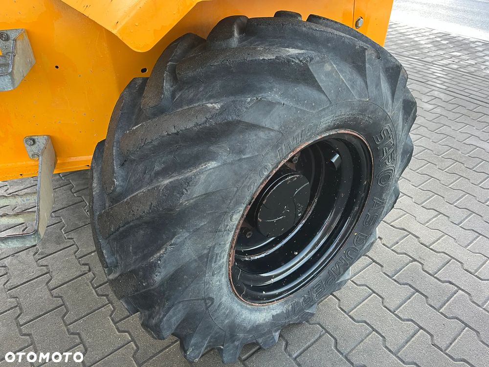 Thwaites Mach 2062 - 11