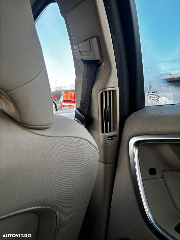 Volvo S60 D3 Geartronic - 10