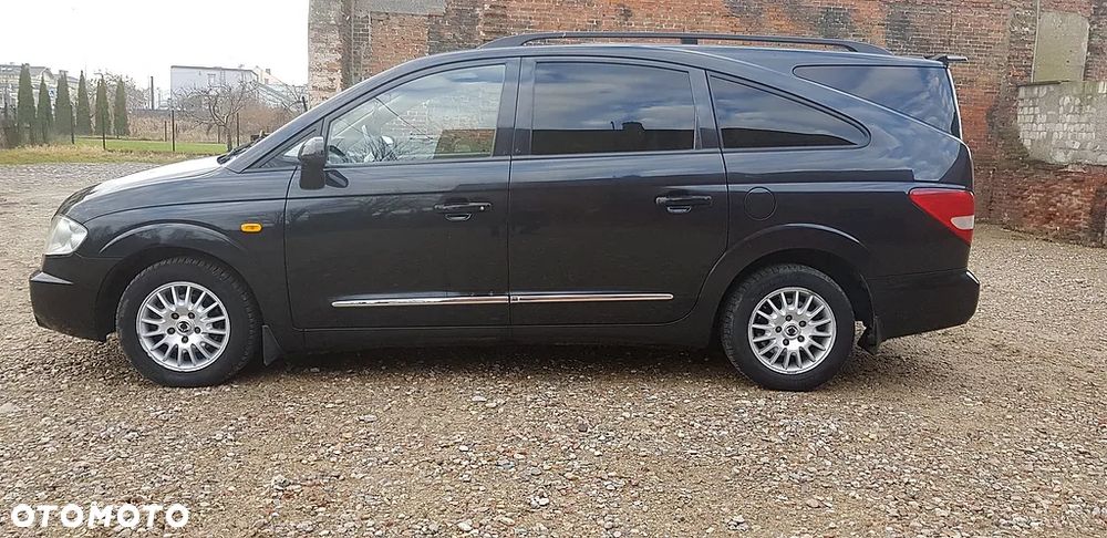 SsangYong/KGM Rodius 270 Xdi Elegance - 8