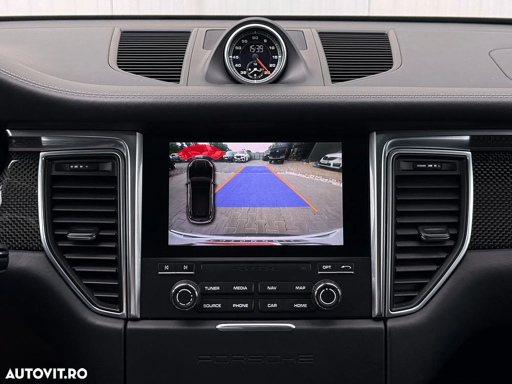 Porsche Macan - 13