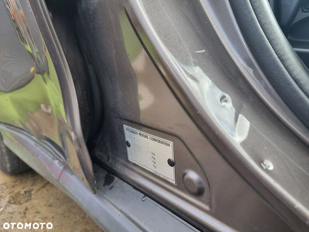 Mitsubishi ASX - 5