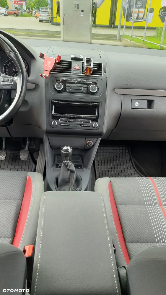 Volkswagen Touran 1.4 TSI MATCH - 21