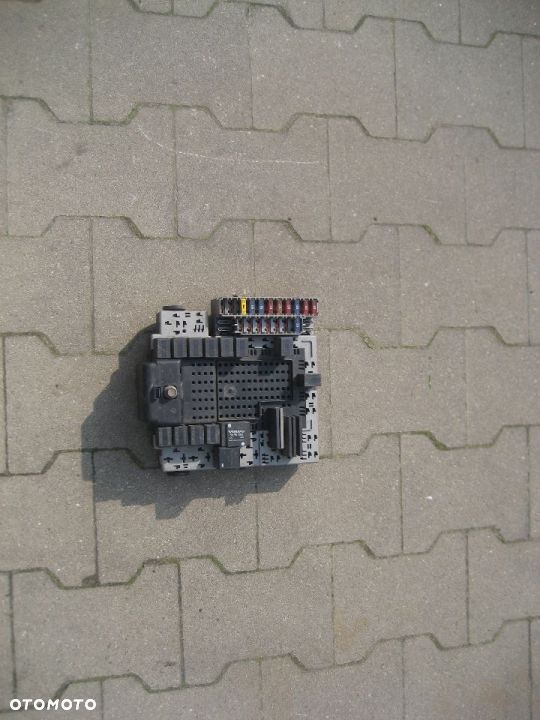 volvo s80 2,4 benzyna moduł sterownik bsi cem 9452772