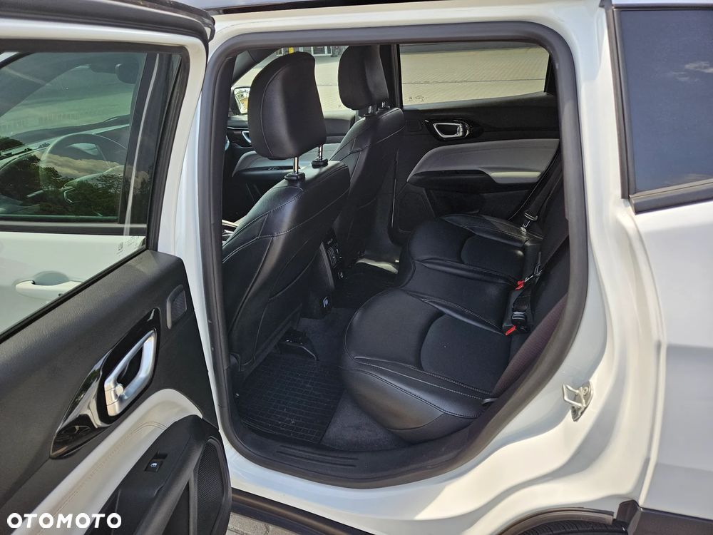 Jeep Compass - 11