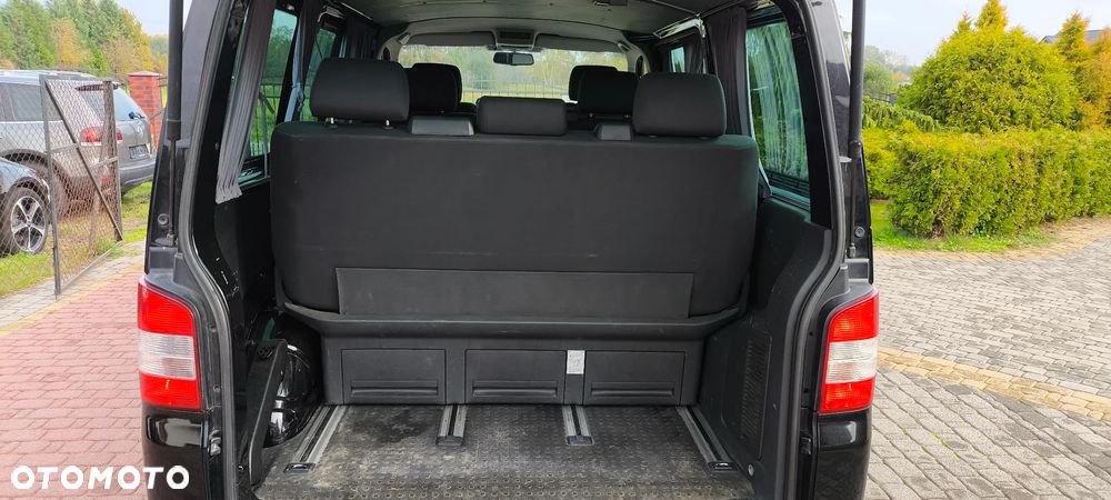 Volkswagen Multivan - 17