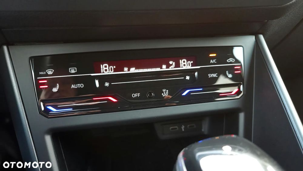 Volkswagen Taigo 1.5 TSI OPF DSG R-Line - 22