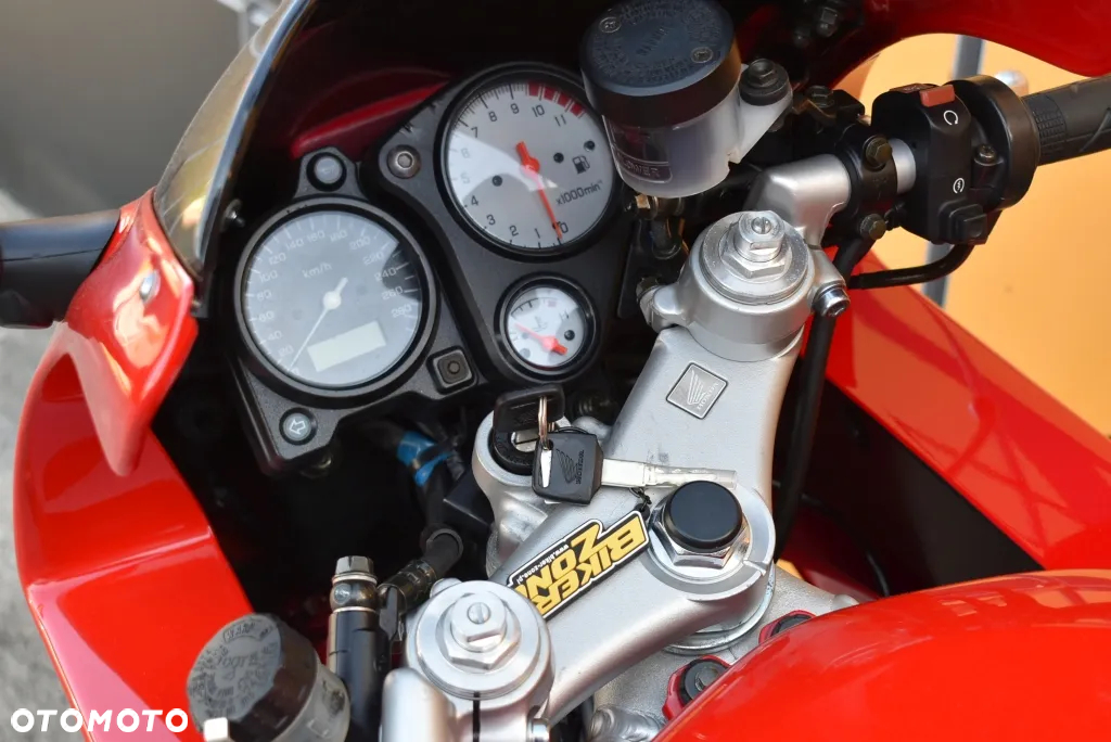 Honda VTR - 20