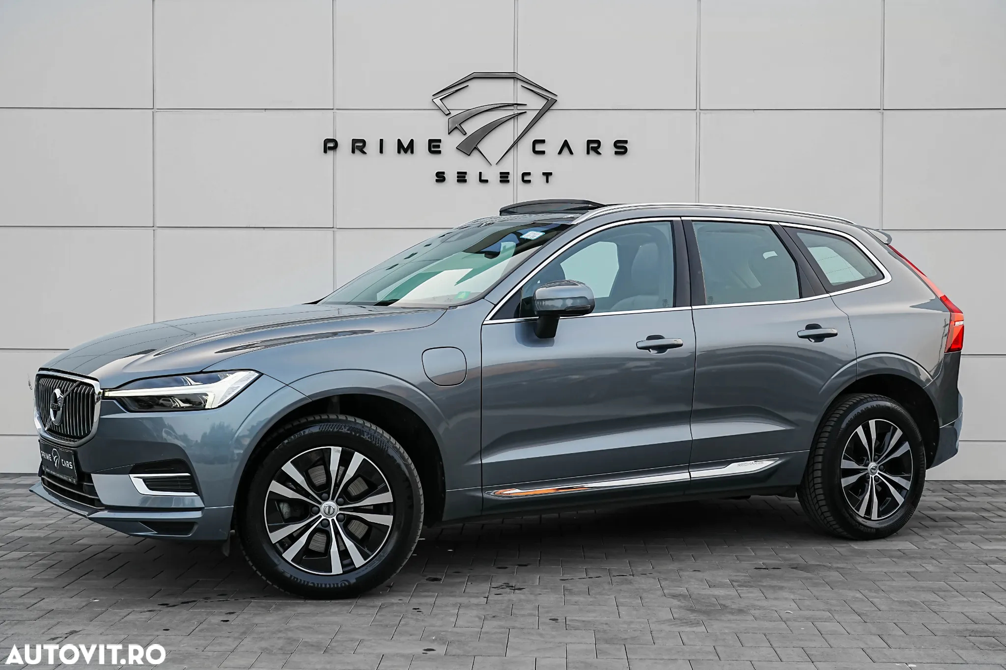 Volvo XC 60 T6 AWD Plug-in Hybrid Core - 17