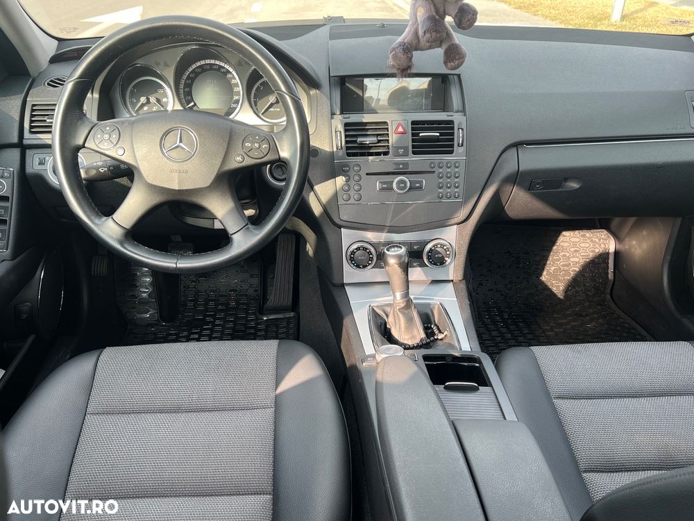 Mercedes-Benz C - 11