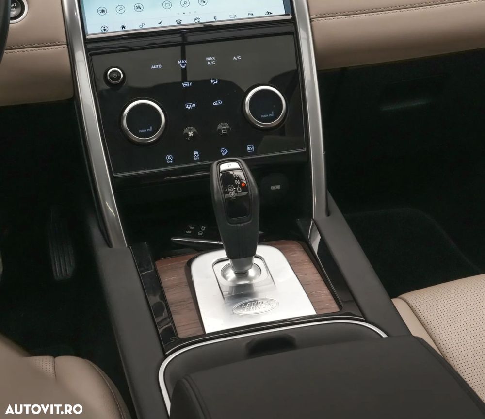 Land Rover Discovery Sport - 21