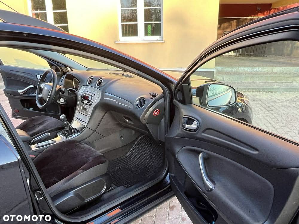 Ford Mondeo 2.0 Trend - 8