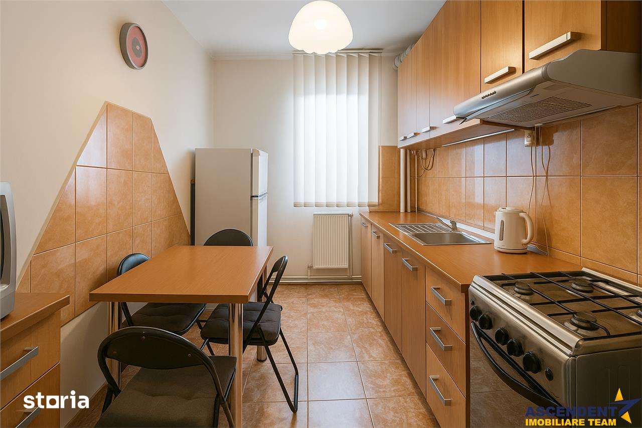 Apartament primitor, 3 camere, mobilat, utilat, Ghimbav, Brasov — fotografia 1