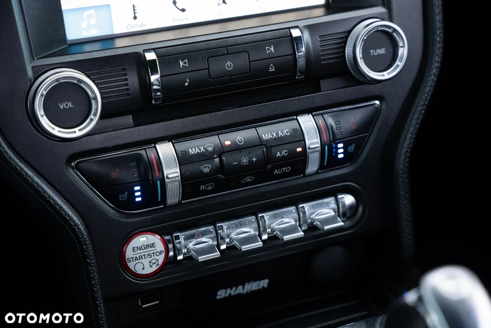 Ford Mustang - 26