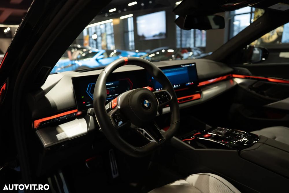BMW M5 xDrive - 38