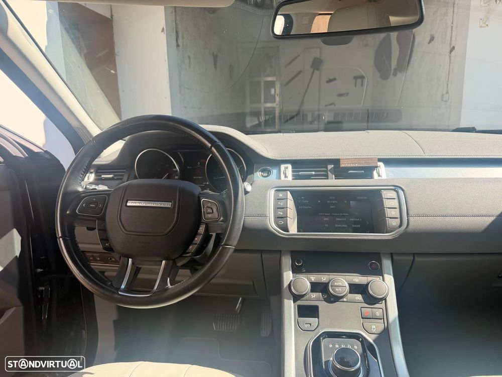 Land Rover Range Rover Evoque - 23