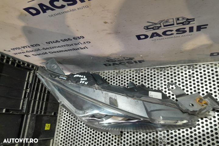 Far dreapta cu Xenon BHT551030 / 7730644700 BHT551030 / 7730644700 Ma - 2