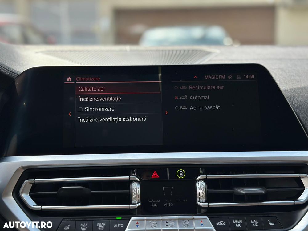 BMW Seria 3 320d xDrive Aut. Luxury Line - 33