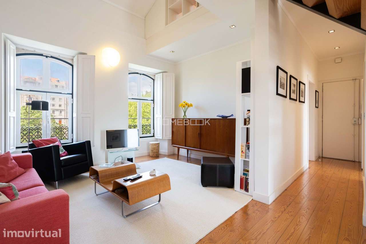 Apartamento T2 Duplex com Terraço e Vista Deslumbrante - Grande imagem: 4/28