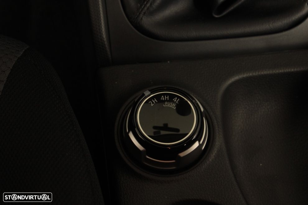 Mitsubishi L200 2.3 DI-D CD Invite 4WD - 15