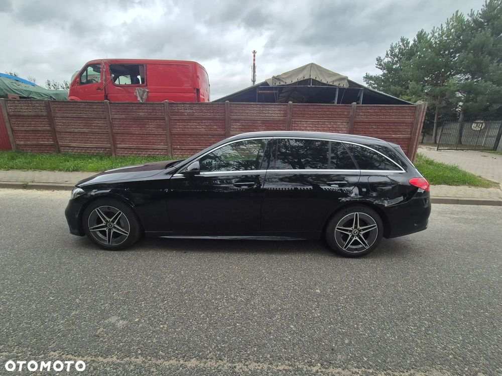 Mercedes-Benz Klasa C ver-300-e-t-9g--tronic-amg-line - 4