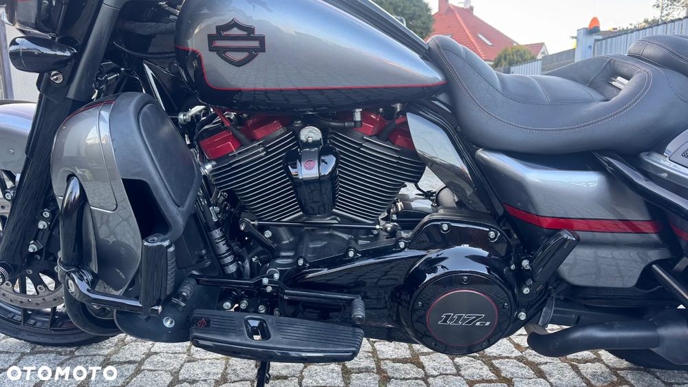 Harley-Davidson Touring Street Glide - 6