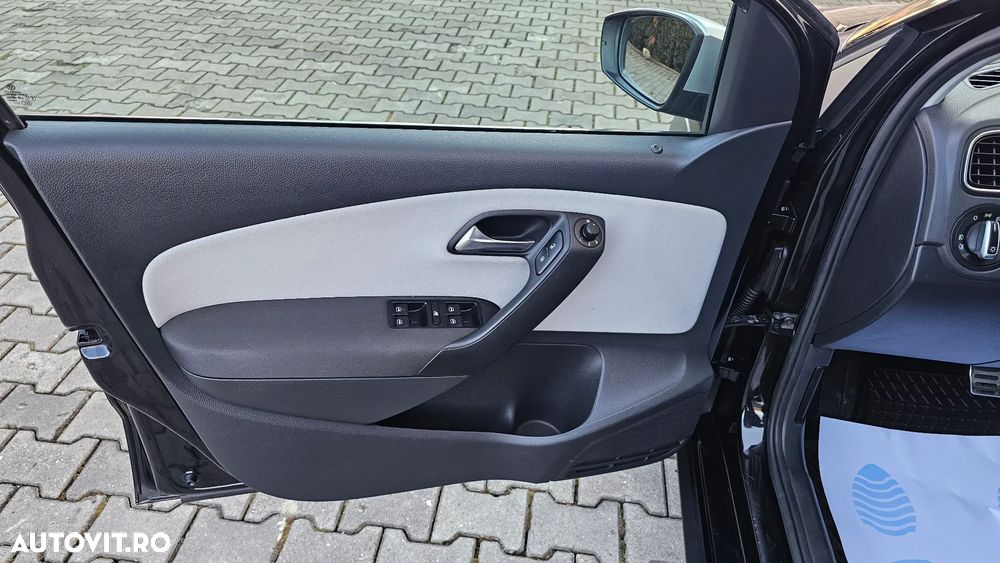 Volkswagen Polo 1.2 TSI DSG Cross - 19