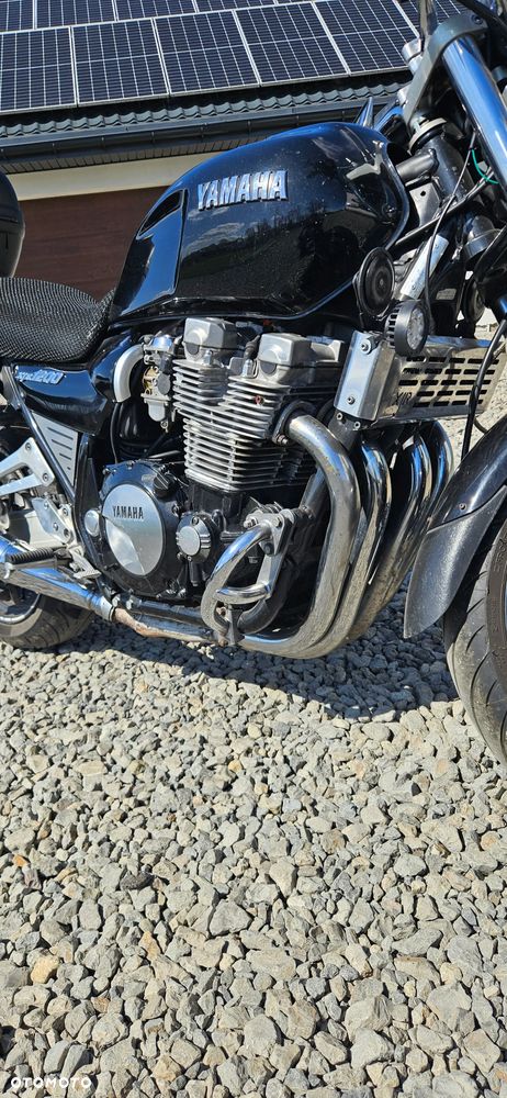 Yamaha XJR - 7