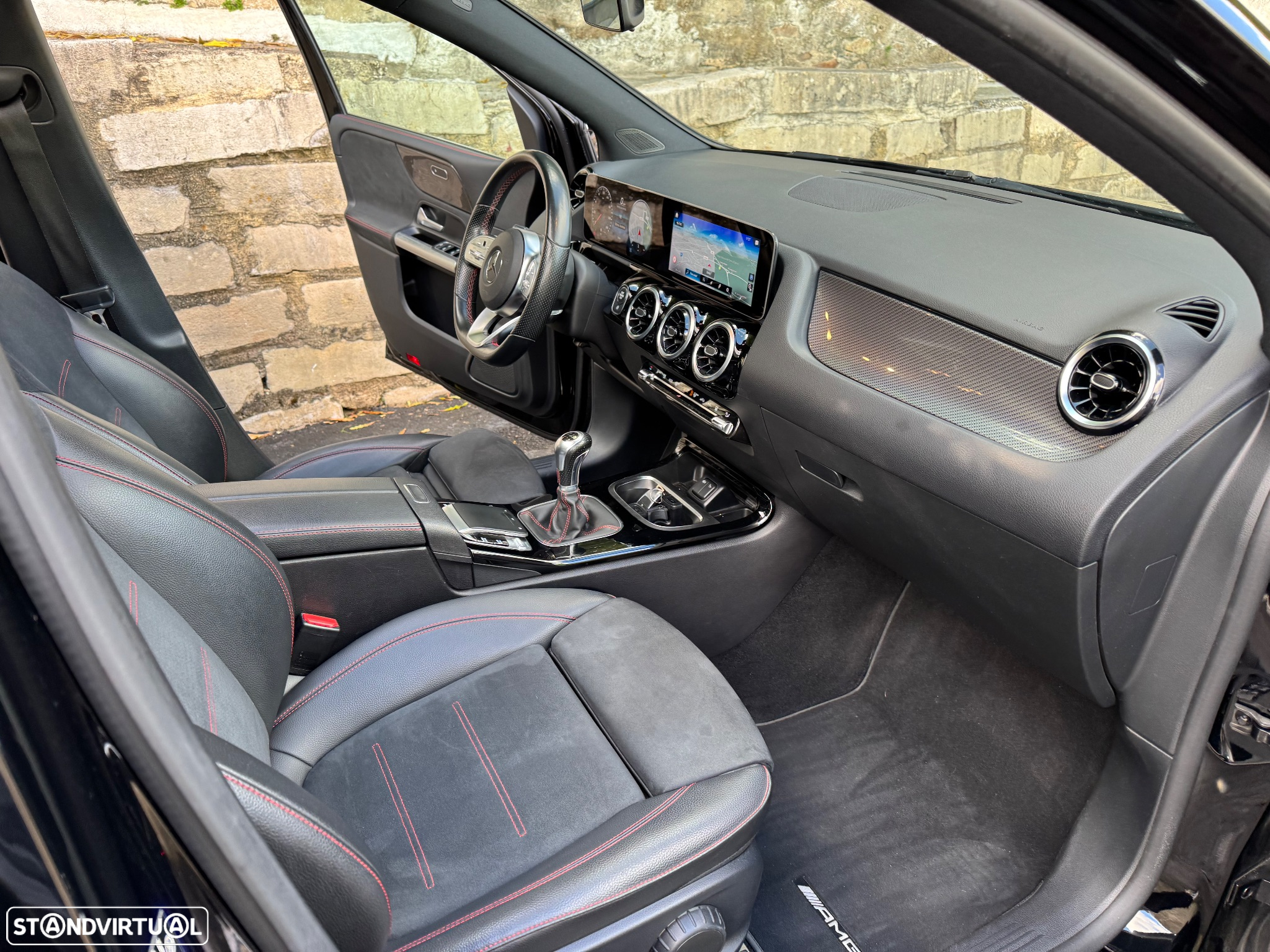 Mercedes-Benz B 180 d AMG Line - 23