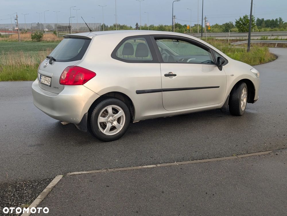 Toyota Auris - 3