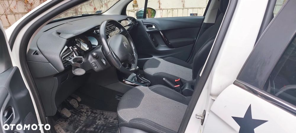 Citroën C3 1.2 PureTech Selection - 33