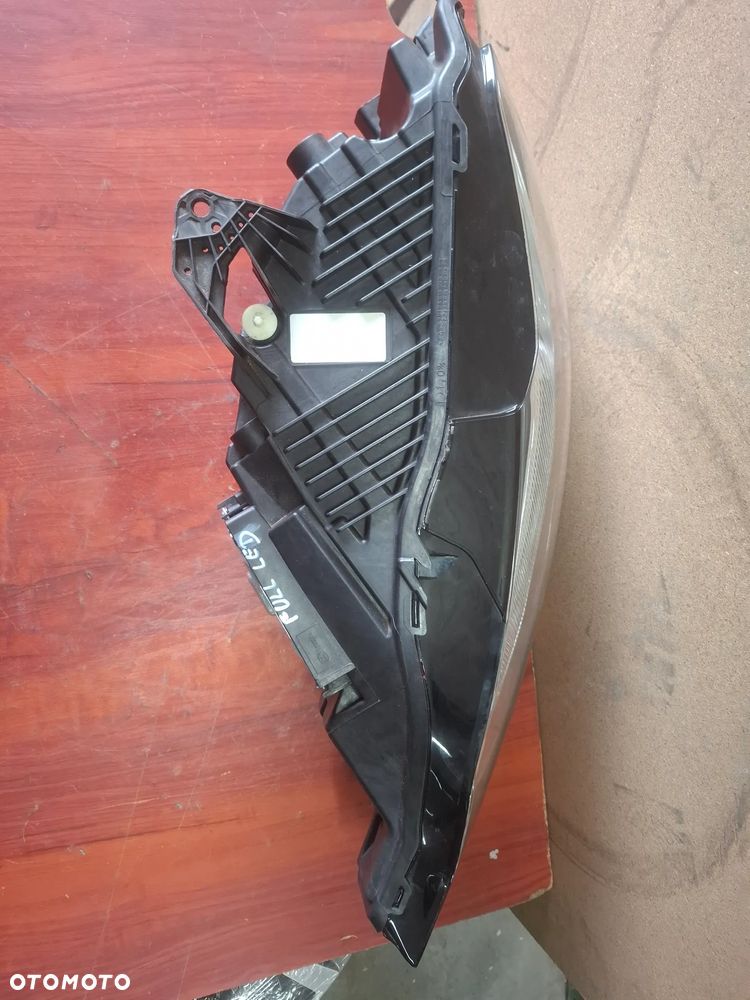 Volvo XC60 II Lampa Lewa Przód Lift Full Led  EU - 6