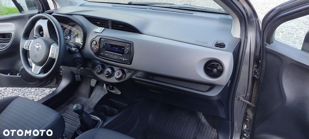 Toyota Yaris 1.0 Active EU6 - 5