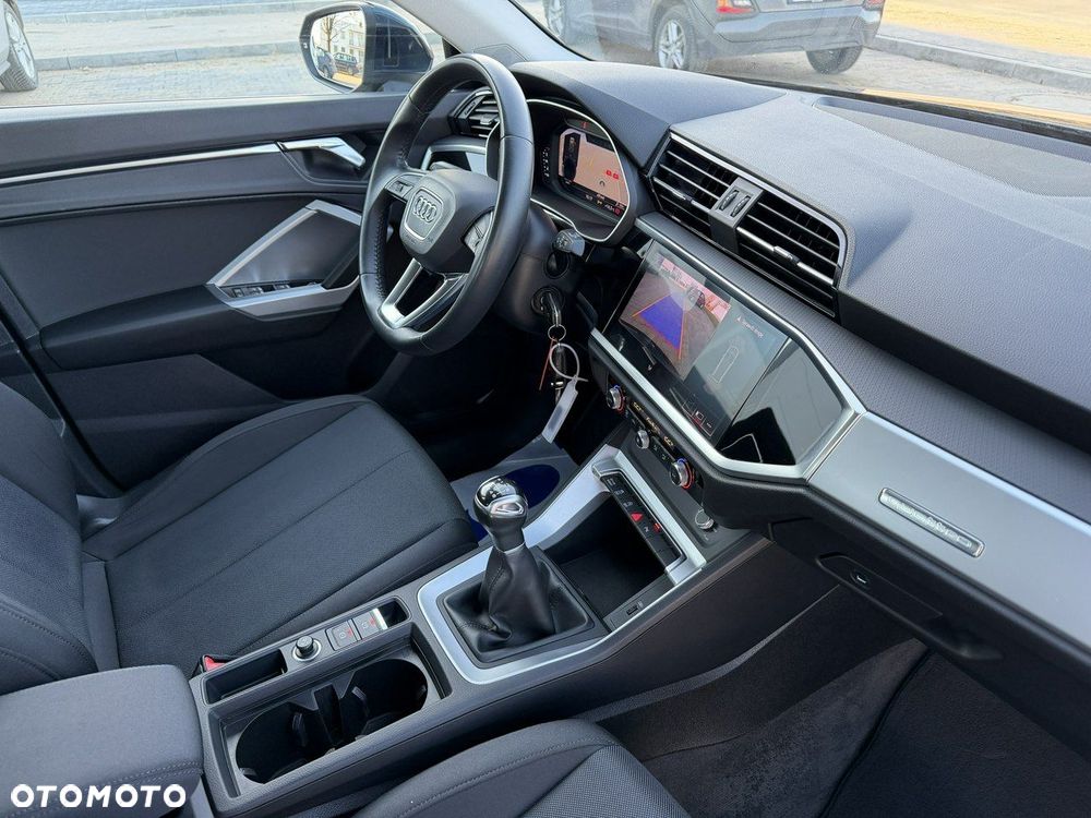 Audi Q3 35 TDI Quattro - 35