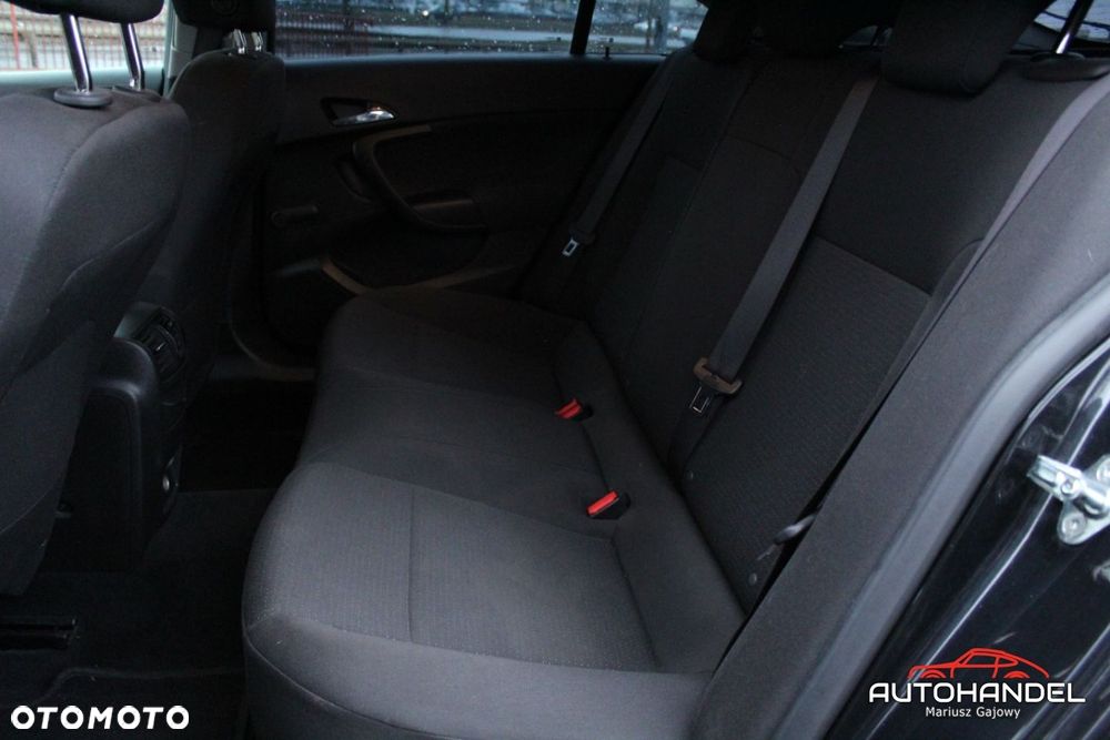 Opel Insignia - 18
